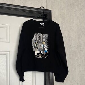 DKNY Black Crewneck Sweater with Graphic Design size large